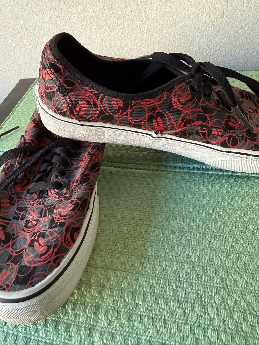 Vans Women's Black Canvas Sneakers with Red Graphic Print